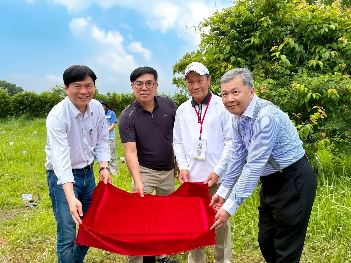 華固建設200人零碳植樹行動｜樂亞旅行社打造ESG永續旅遊標竿案例